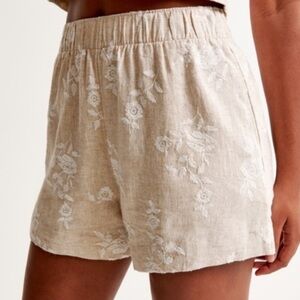 Abercrombie & Fitch Linen Beige Floral High Waist Shorts
